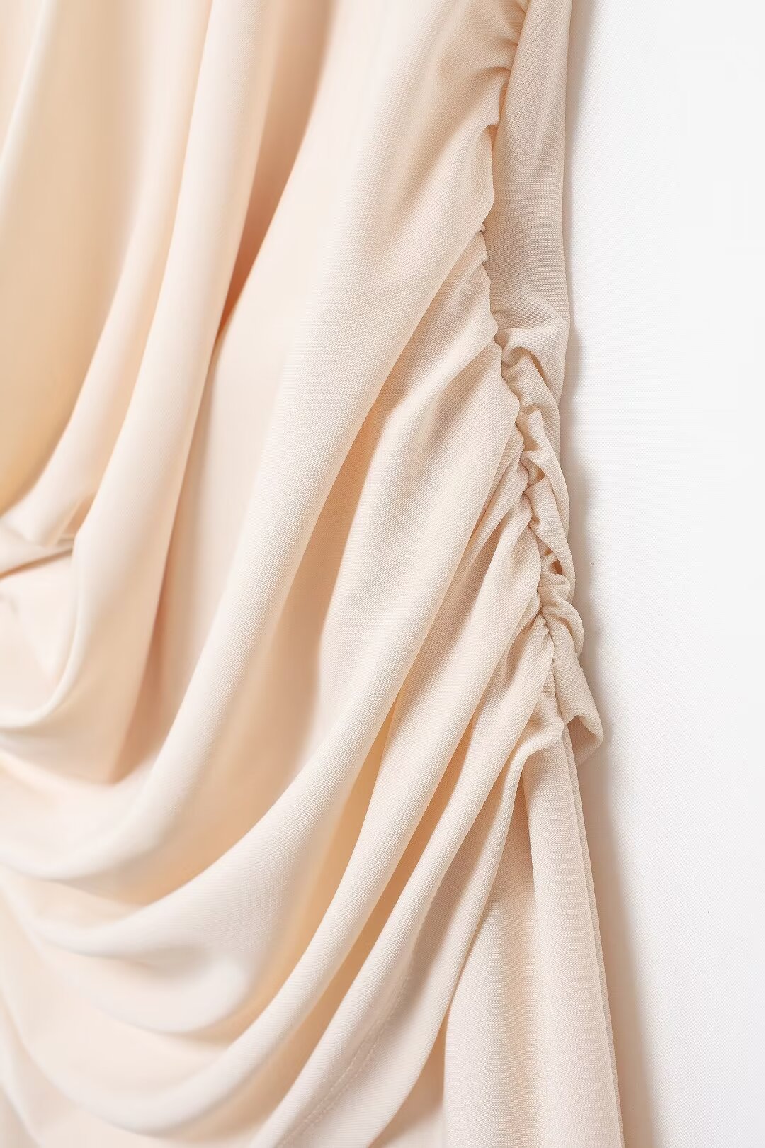 VESTIDO BEIGE