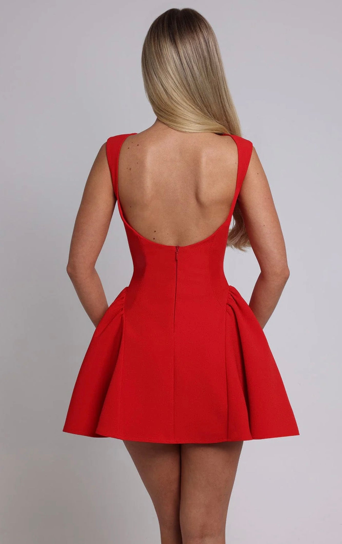 [title_product] - [nombre_de_tienda]
