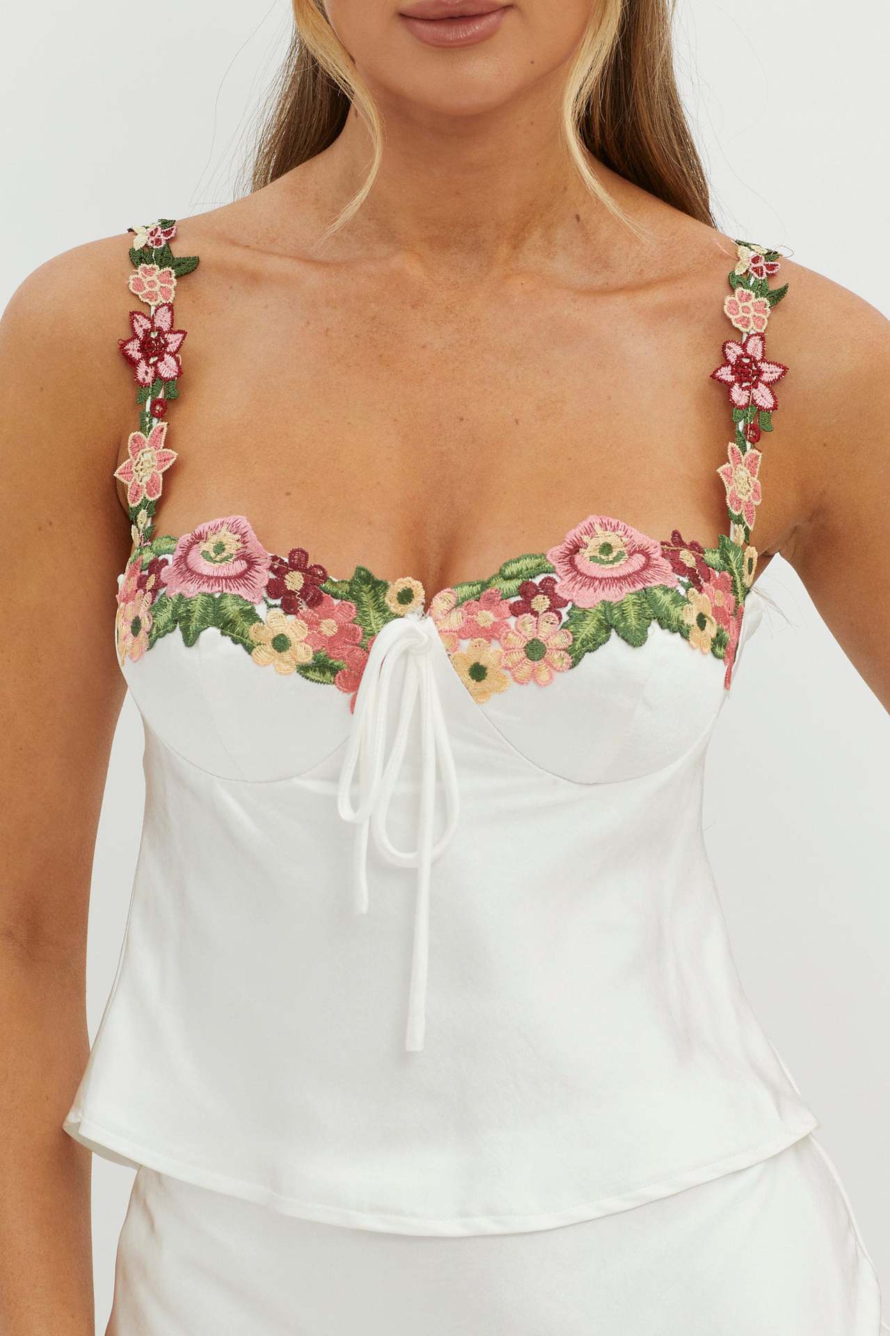 CAMISETA FLORAL