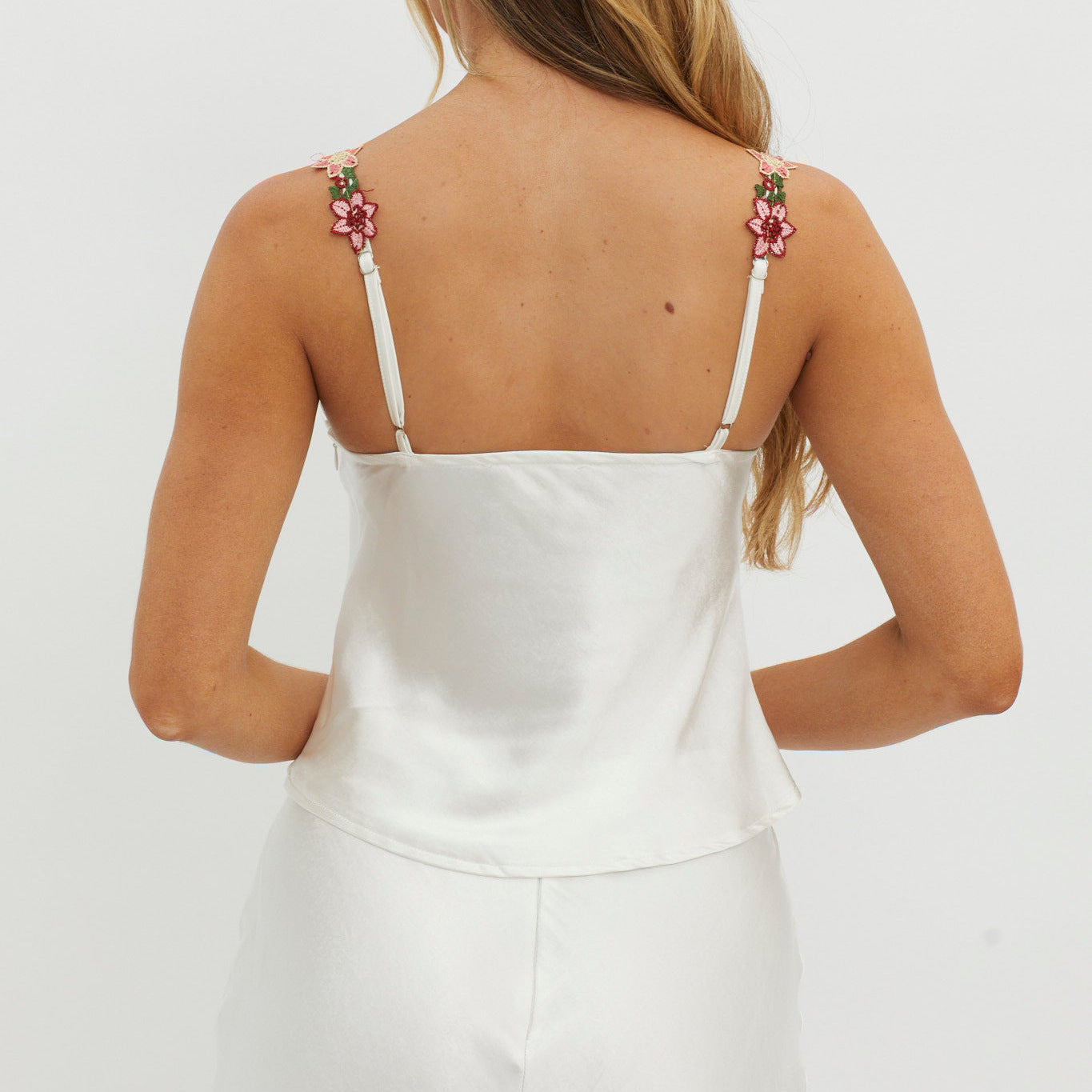 [title_product] - [nombre_de_tienda]